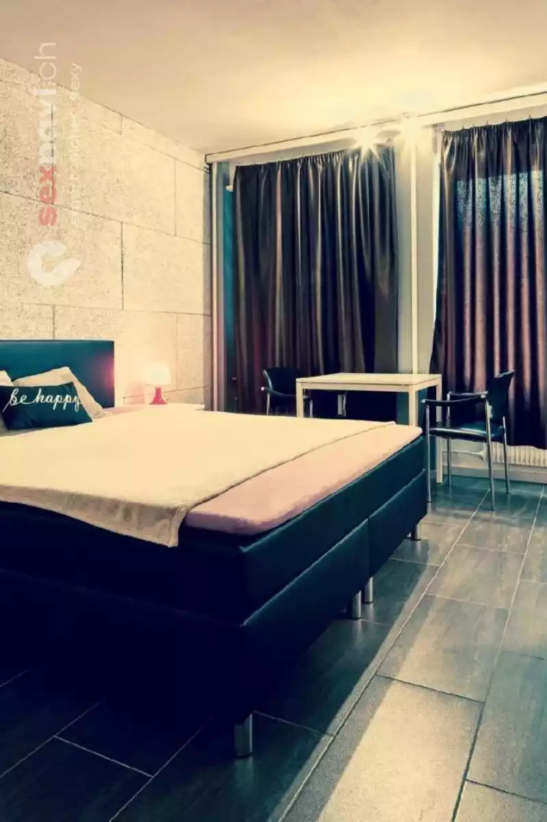 BLACK ROSES BLACK ROSES Bern Stadt