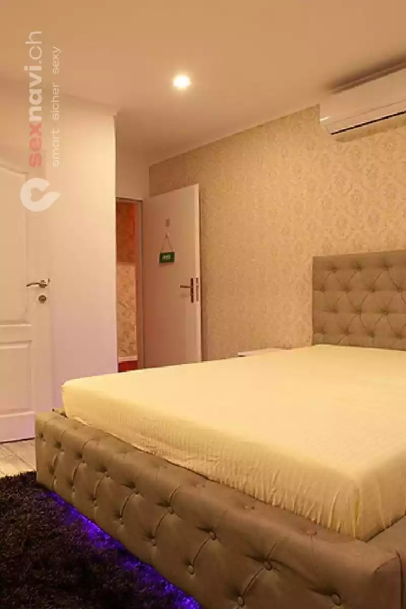 TOP LOCATION mega Zimmer Oensingen, Schweiz, Solothurn