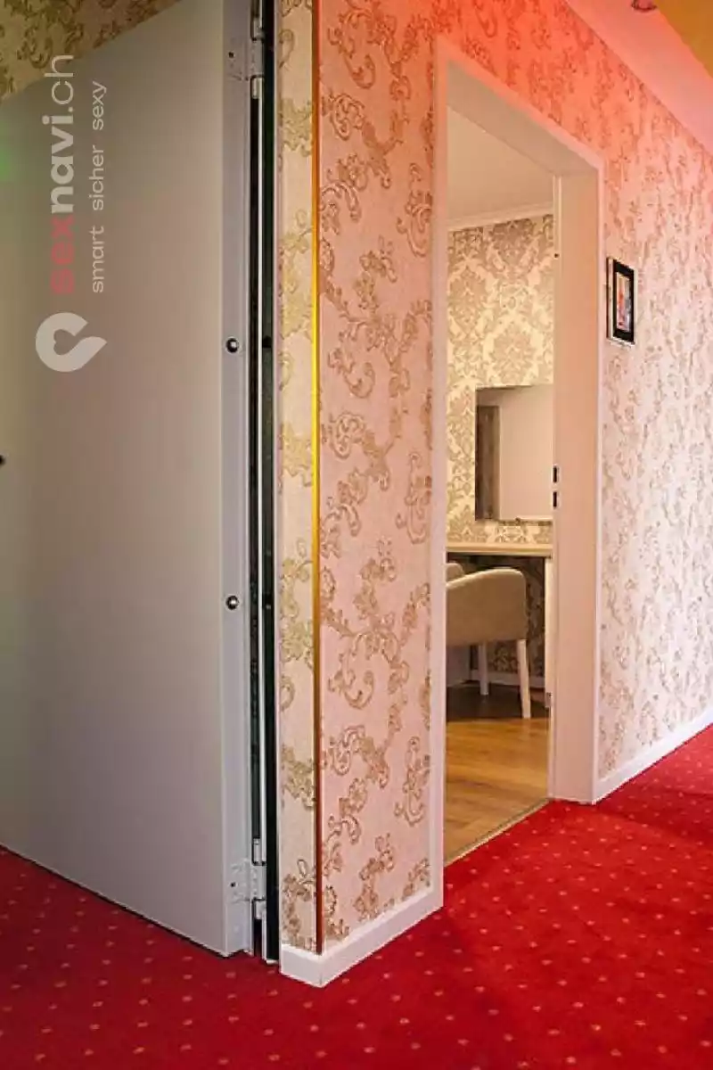 TOP LOCATION mega Zimmer Oensingen, Schweiz, Solothurn