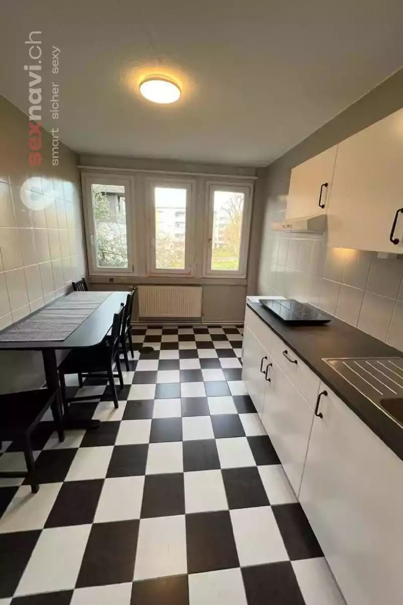 ⚡600 CHF/ Woche⚡  Schweiz, Luzern , Emmenbrücke