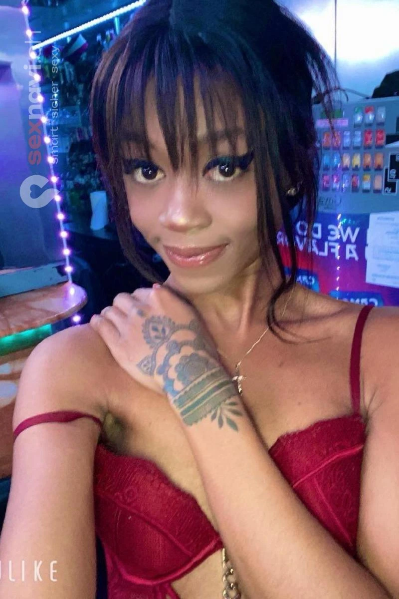 Moana TEEN FRENCH TEEN COME IN MOUTH Jura, Schweiz, Neuchatel / Neuenburg, La Chaux-de-Fonds, Fribourg / Freiburg