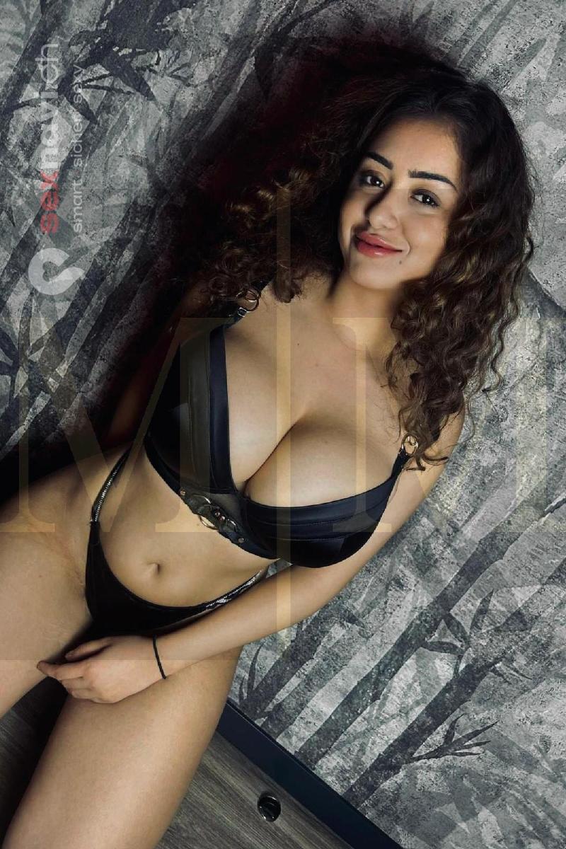 BELLA-XXL-BOOBS 18-j&auml;hrige Spalte wartet.... Z&uuml;rich Umgebung, Schaffhausen, Z&uuml;rich Stadt, Schweiz, Thayngen