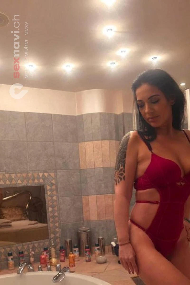 Jenny milf H&uuml;bsche xxx milf St.Gallen, &Ouml;sterreich, Thurgau, Schweiz, M&uuml;llheim Dorf