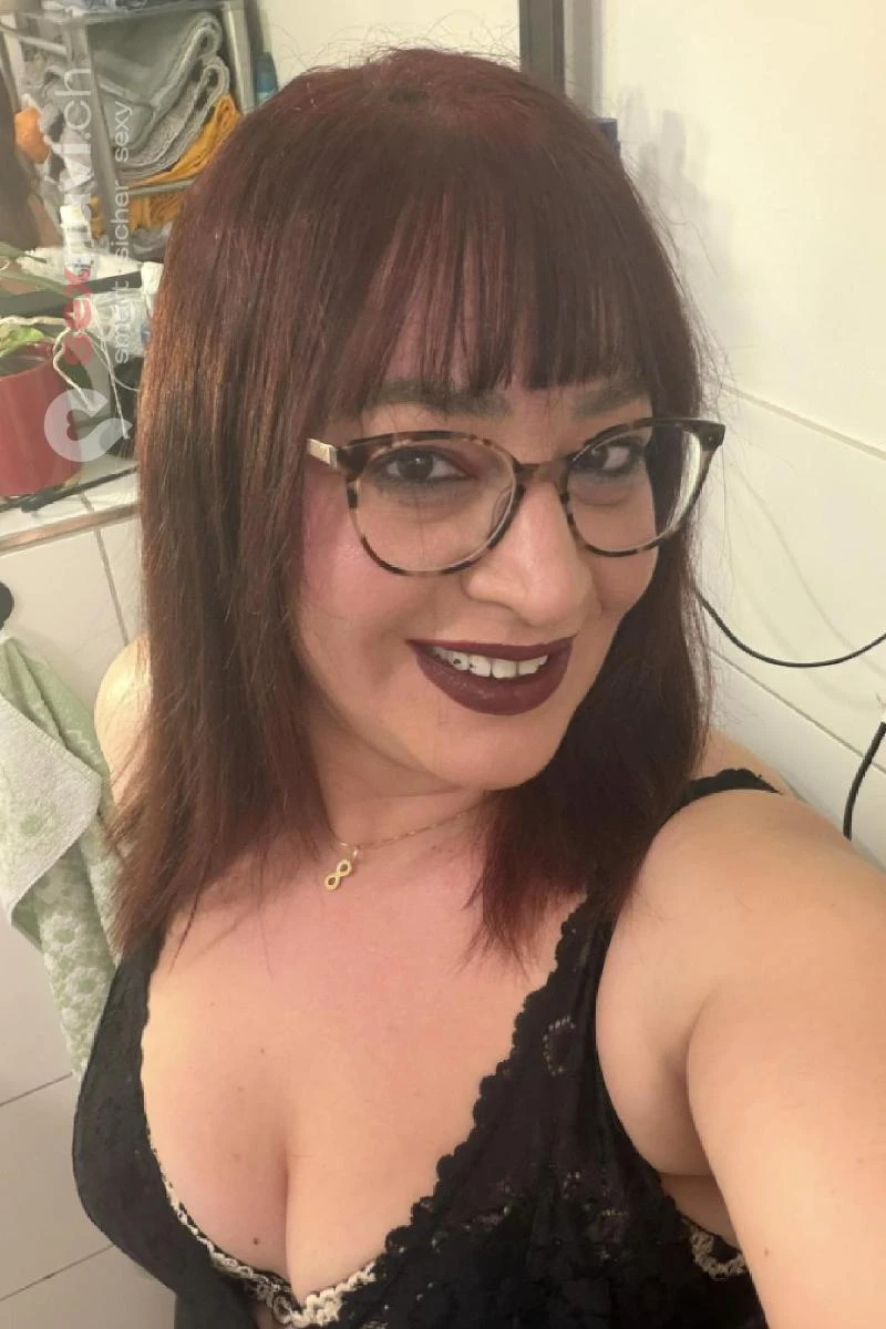 Adel Kleine h&uuml;bsche Hot Wife Zug, Emmen, Nidwalden, Schweiz, Luzern