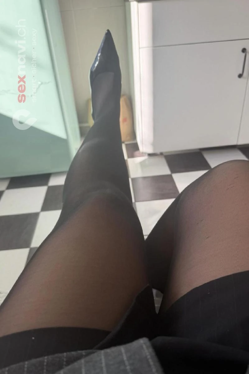 Adel Kleine h&uuml;bsche Hot Wife Zug, Emmen, Nidwalden, Schweiz, Luzern