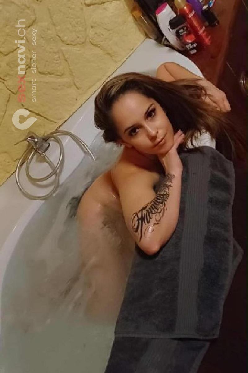 Violett super sexy xxx girl St.Gallen, &Ouml;sterreich, Thurgau, Schweiz, M&uuml;llheim Dorf