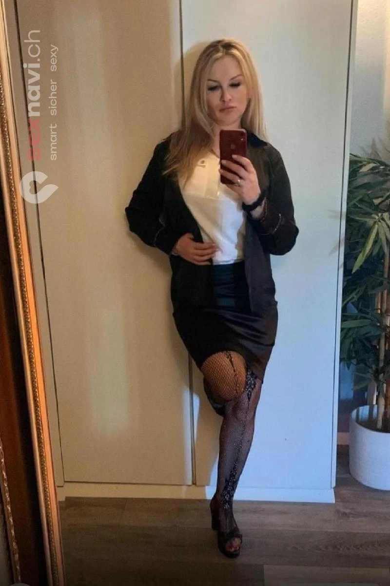 Yana Geile Silikon Titten Nidwalden, Hergiswil NW, Schweiz, Luzern , Schwyz