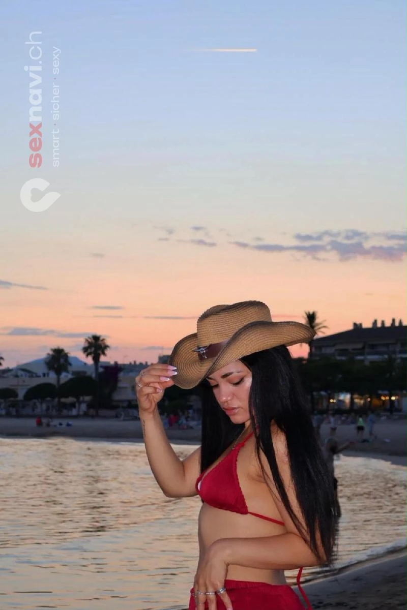April Ultra Heiss 🔥 Escort 200CHF/Stunde 🔥 Emmen, Deutschland, Schweiz, Luzern
