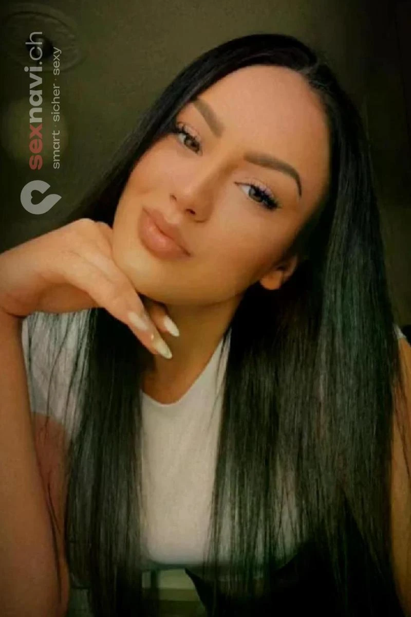 Bianca 😈 br&uuml;nette liebt Anal 🍆 🔥 Aargau, Schweiz, Menziken, Luzern , Schwyz