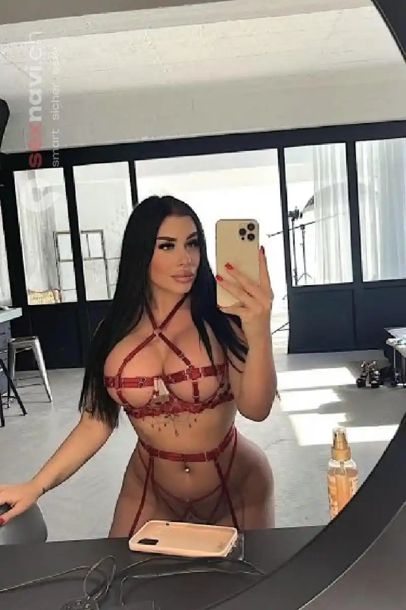 CINTIA -TOP-MODEL- Brandheisses SEX-MODEL Basel, Basel, Schweiz