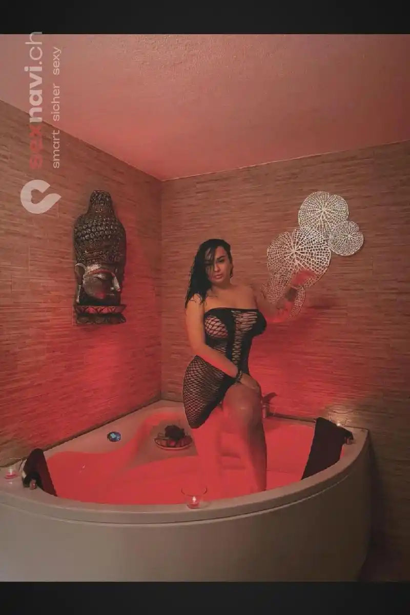 Eveline servicebombe versaut pervers Bern Umgebung, Bern Stadt, Schweiz, Biel/Bienne - Grenchen