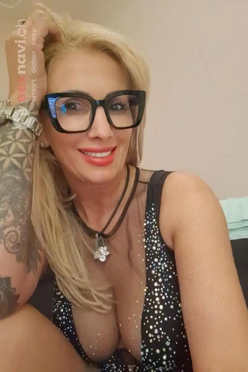 SISSY-SEXY MILF Heissen Girlfriend Sex Zürich Umgebung, Schaffhausen, Zürich Stadt, Schweiz, Thayngen