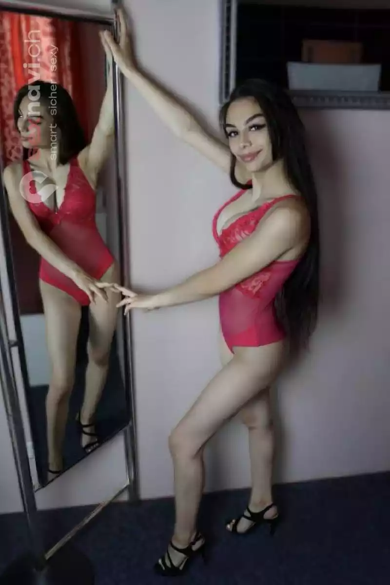 Carmela Super Sexy xxx Mädchen St.Gallen, Österreich, Thurgau, Schweiz, Müllheim Dorf