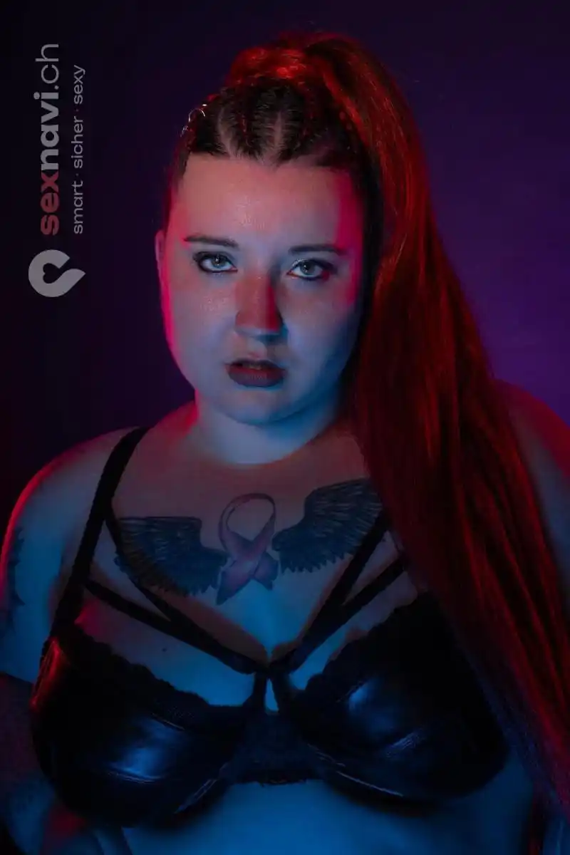 Victoria Schwizerin Soft und Fetisch Appenzell Innerrhoden, St.Gallen, Appenzell Ausserrhoden, Schweiz, Kirchdorf AG