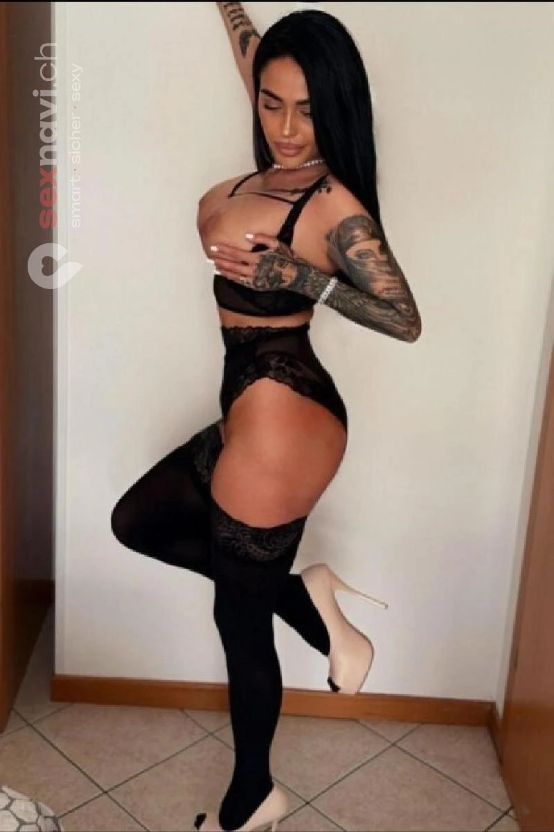 Maya 🔱🔱   Castello 🔱 🔱 Schweiz, Luzern , Brunnen, Schwyz