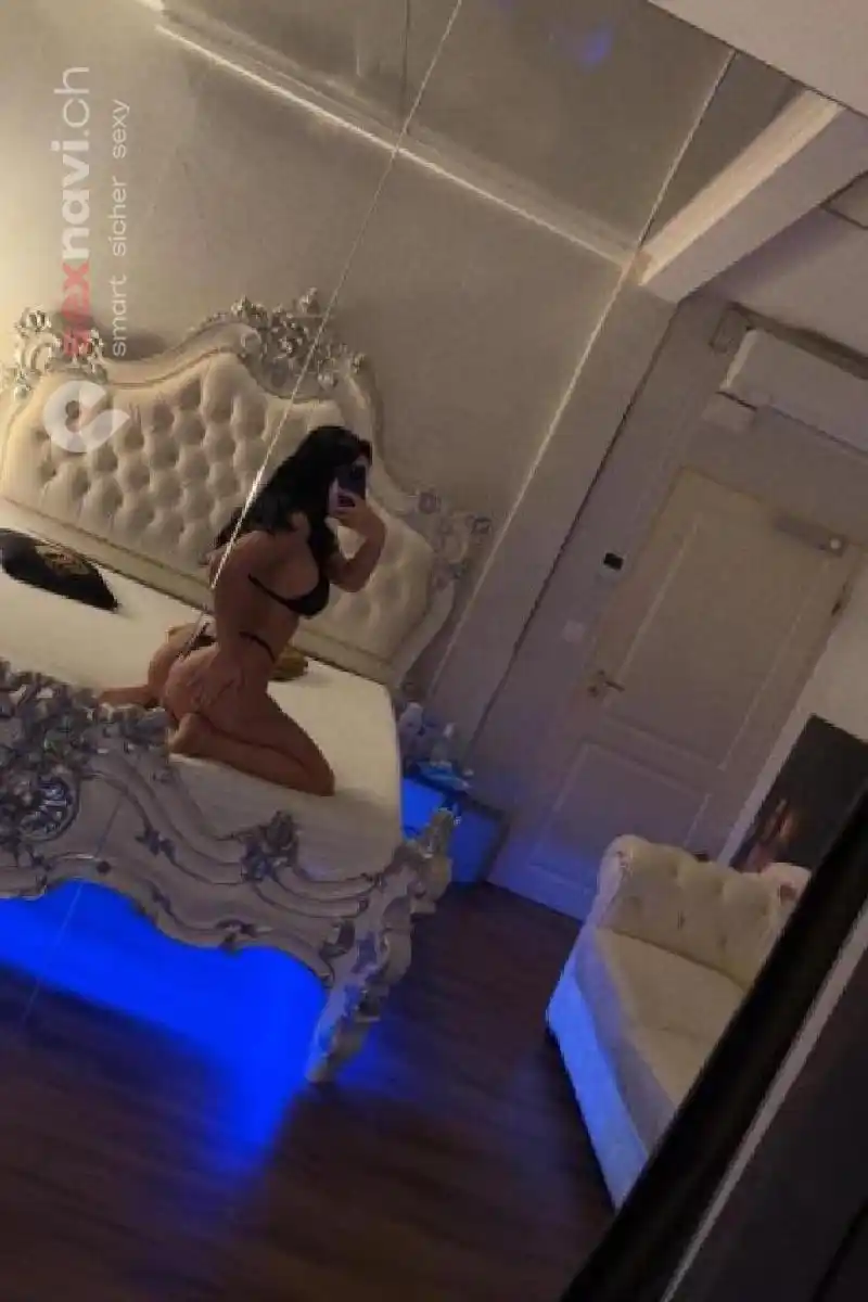 Erika Liebe Deepthroat Basel, Basel, Schweiz