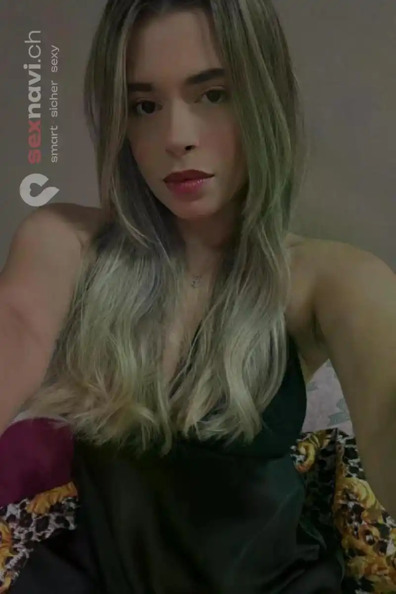 Anna Deep Throat hot Latin girl Aargau, Schweiz, Menziken, Luzern , Schwyz