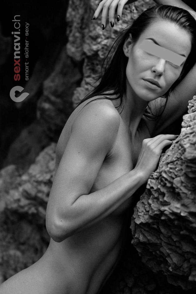 NOVA -CH- Brandheisses SEX-MODEL Basel, Basel, Schweiz