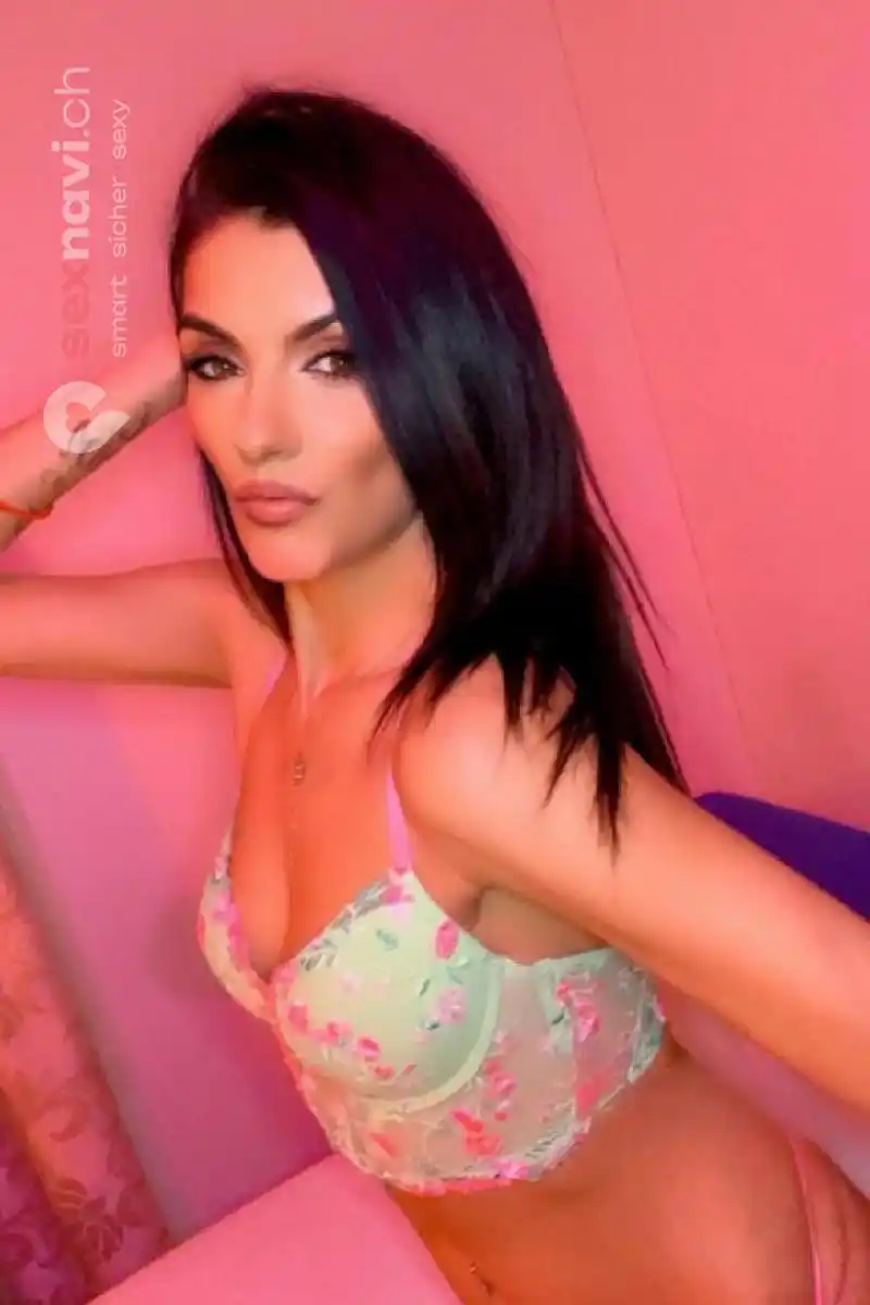 CINDY Schwanzgierig und eng gebaut Z&uuml;rich Umgebung, Schaffhausen, Z&uuml;rich Stadt, Schweiz, Thayngen