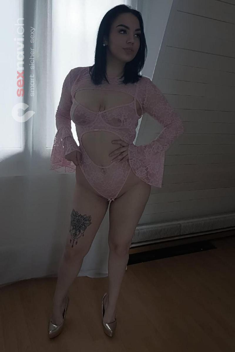 ZOE Rassig+ Brand-Heiss.... Z&uuml;rich Umgebung, Schaffhausen, Z&uuml;rich Stadt, Schweiz, Thayngen