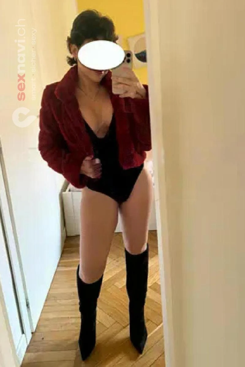 Luisa Jede Montag Gangbang Party Z&uuml;rich Umgebung, Volketswil, Z&uuml;rich Stadt, Schweiz