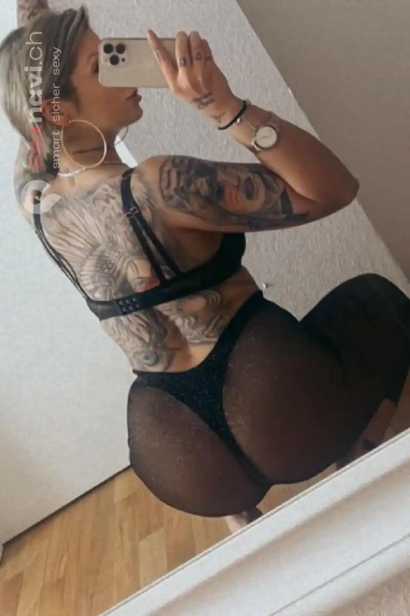 Mathilde TEEN TEEN BEST BLOWJOB FRENCHKISS Jura, Schweiz, Neuchatel / Neuenburg, La Chaux-de-Fonds, Fribourg / Freiburg