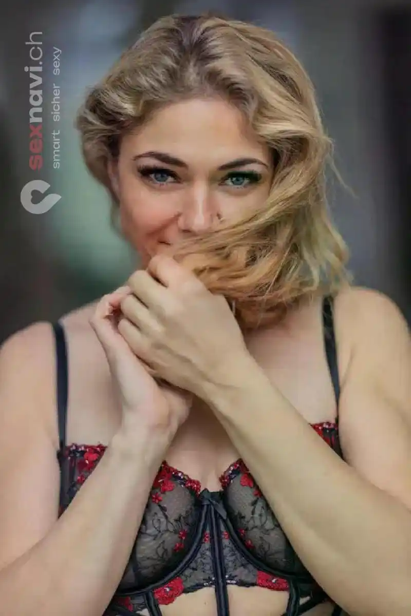 Sina  CH Jede Montag Gang bang Party Z&uuml;rich Umgebung, Volketswil, Z&uuml;rich Stadt, Schweiz