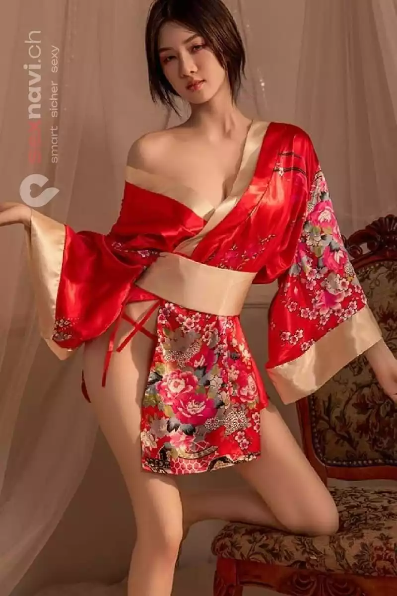 Luna 🔥 Versautes Anal Asiatin 🔥 Zug, Aargau, Schweiz, Meggen, Luzern