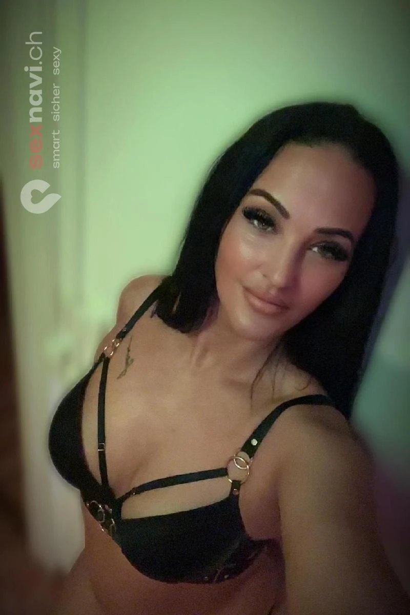 Elena Immer gut gelaunt Bern Stadt, Schweiz, Biel/Bienne - Grenchen, Solothurn, Lengnau BE