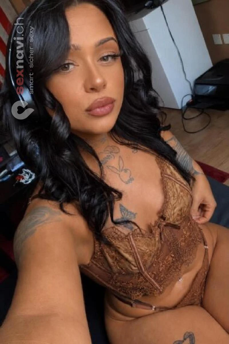Kim 👠 Hure im Bett 😈 Z&uuml;rich Umgebung, Z&uuml;rich Stadt, Schweiz, Luzern
