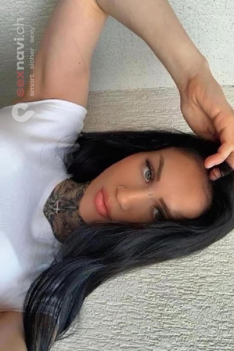 Lina Geiles Modell Frau St.Gallen, &Ouml;sterreich, Thurgau, Schweiz, M&uuml;llheim Dorf
