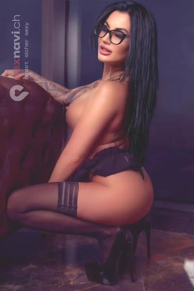 Nicole Schöne Polin privat diskret Zürich Umgebung, Zug, Schweiz, Luzern