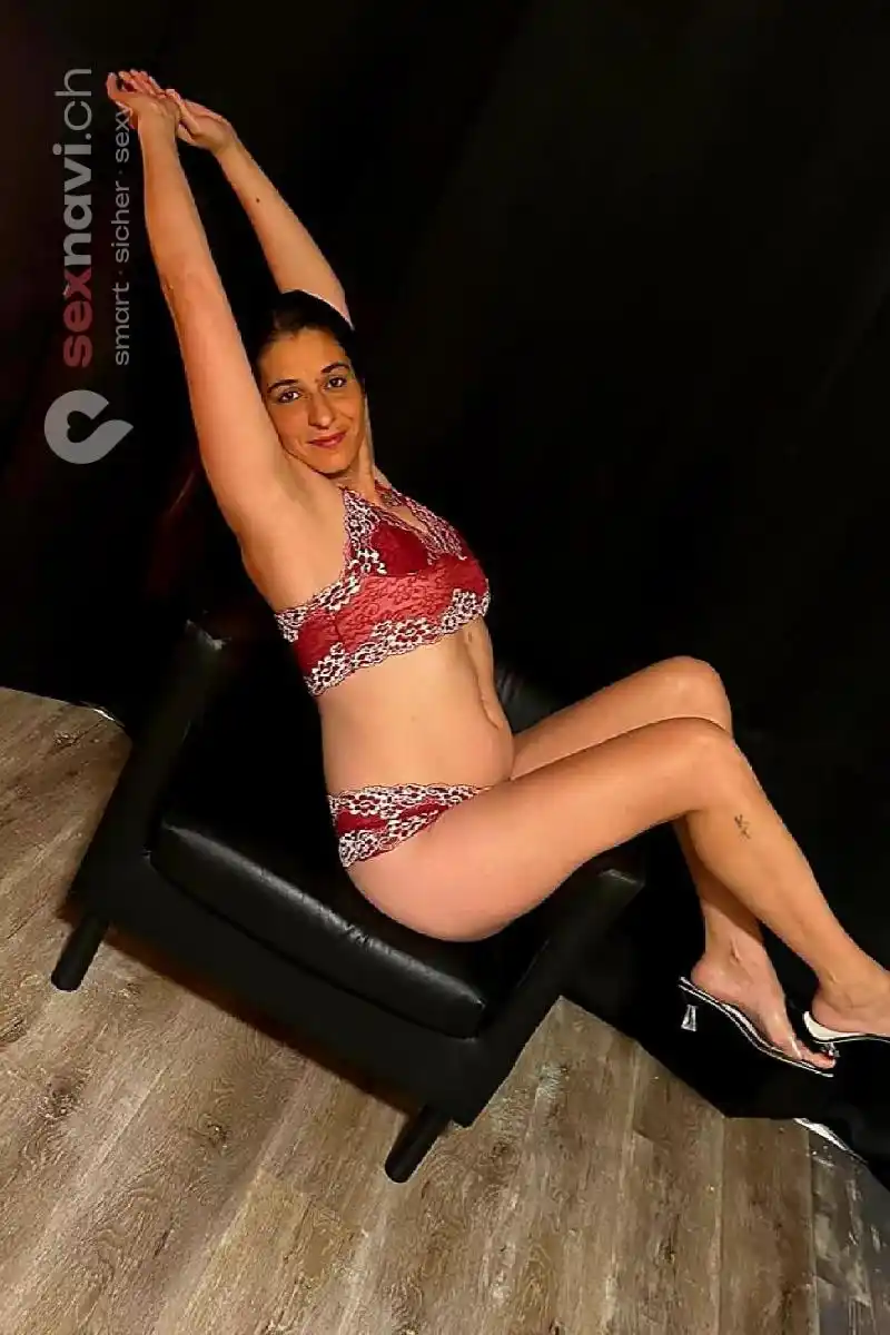 Livia neue geile Milf Aargau, Schweiz, Luzern , Pfaffnau, Schwyz