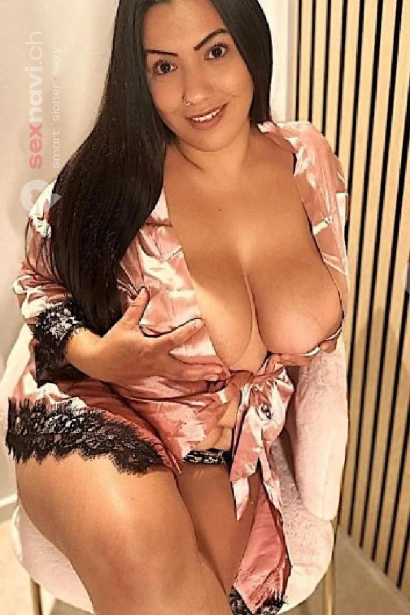 JESSICA Dicke XXL-Titten... Basel, Basel, Schweiz