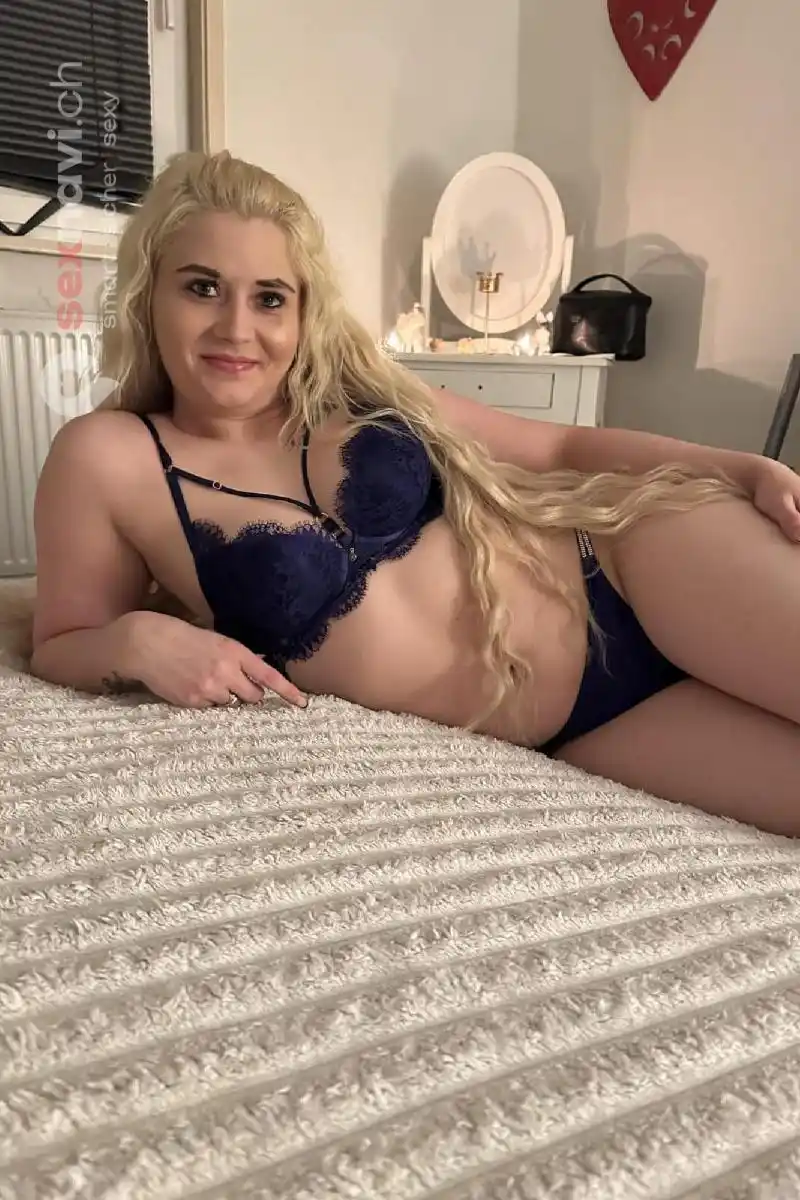 VIVI Feurig und unersättlich.. Zürich Umgebung, Schaffhausen, Zürich Stadt, Schweiz, Thayngen