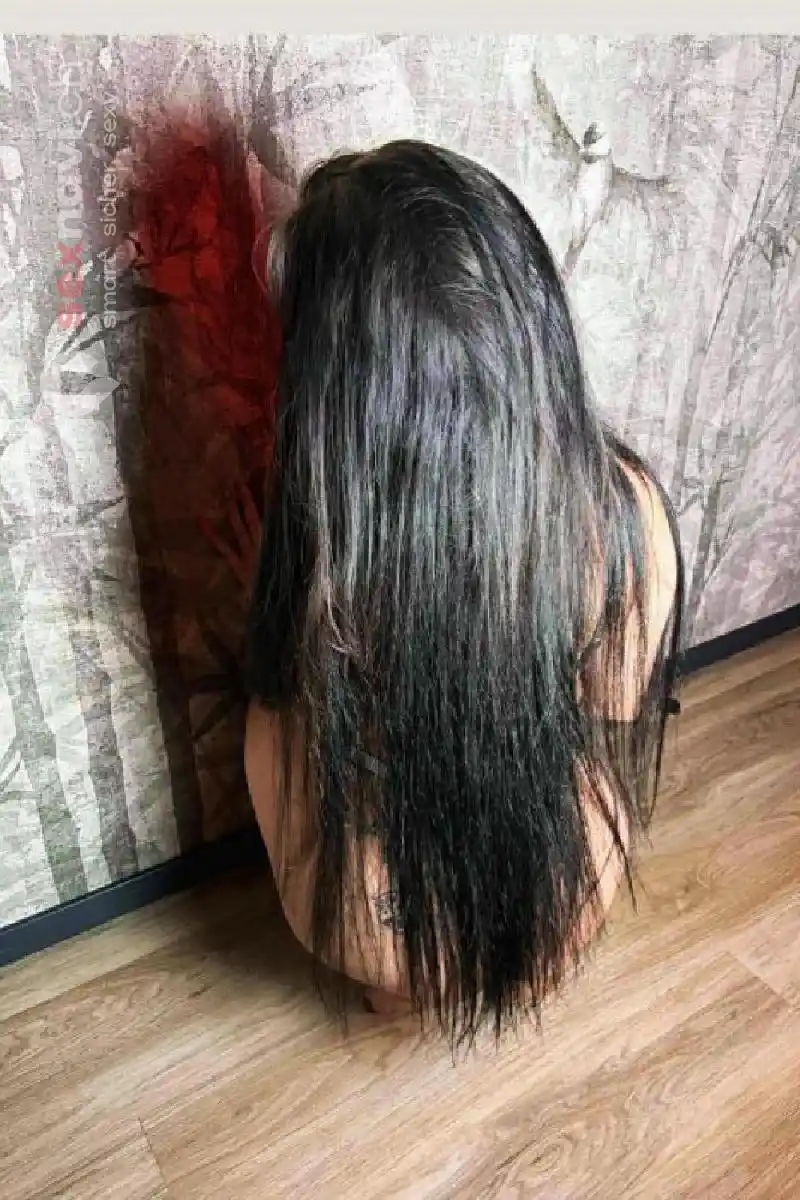 TEENIE -KITTY- Scharfe TEENIE-Hure... Basel, Basel, Schweiz