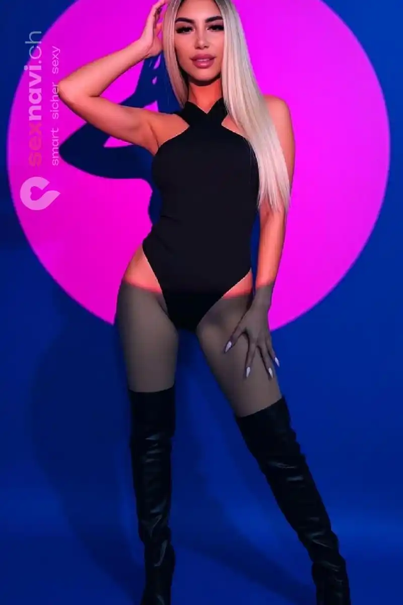 EMMA Blonder Engel Z&uuml;rich Umgebung, Dietikon, Z&uuml;rich Stadt, Aargau, Schweiz