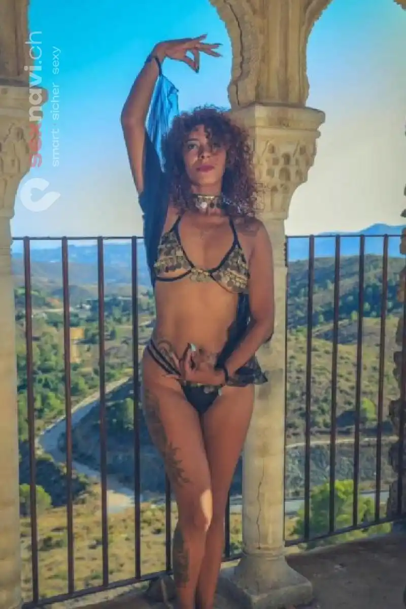 YASMIN-LATINA- Spanisches FICK-Model... Basel, Basel, Schweiz