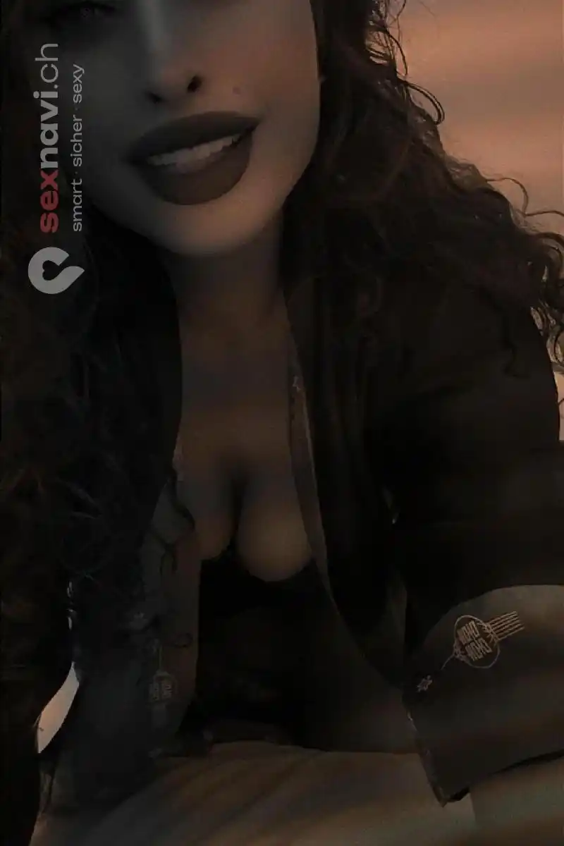 Valerie_33 Du bist deine Priorit&auml;t Basel, Basel, Schweiz