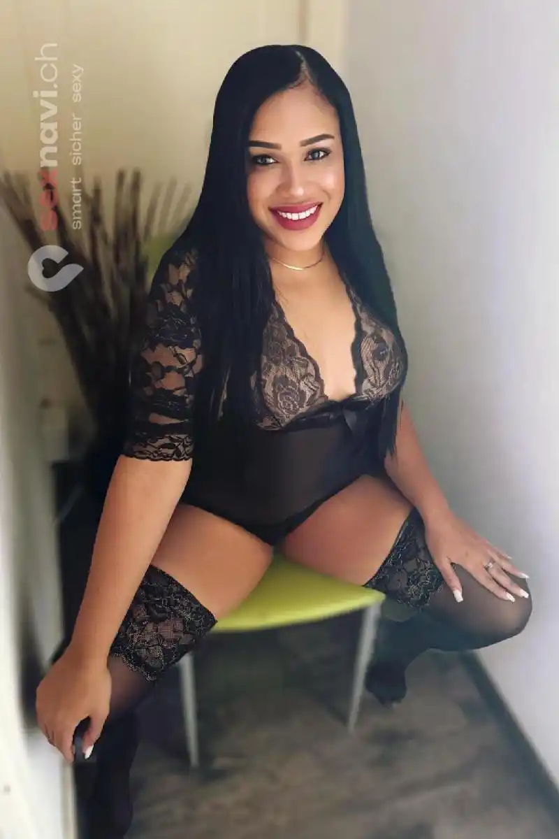 Anais CHUBBY CHUBBY COME IN MOUTH Jura, Schweiz, Neuchatel / Neuenburg, La Chaux-de-Fonds, Fribourg / Freiburg