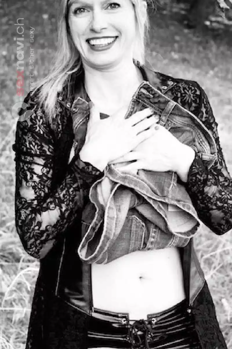 Lady Aurelia 👠 SM / Fetisch / Softerotik Glarus, Liechtenstein, Graubünden, Landquart, Schweiz