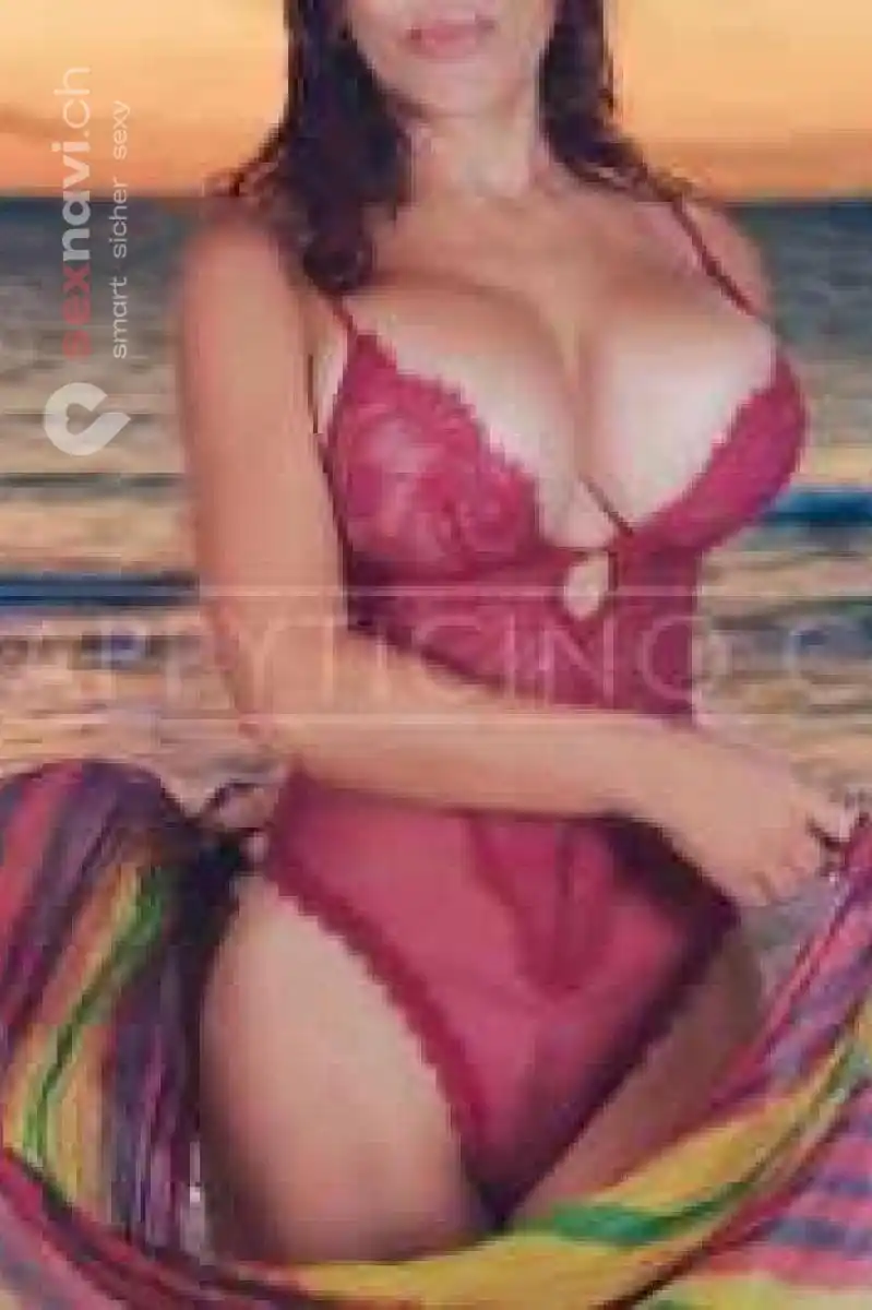 Violet sensual tantr Sensuale e dolce, esperta ma Locarno, Schweiz, Tessin