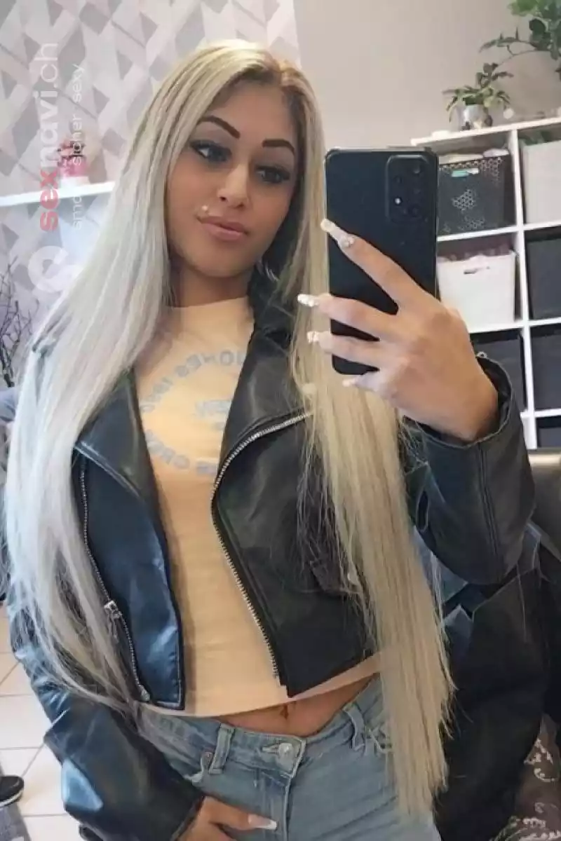 Sandy Sehr geile xxx M&auml;dchen St.Gallen, &Ouml;sterreich, Thurgau, Schweiz, M&uuml;llheim Dorf