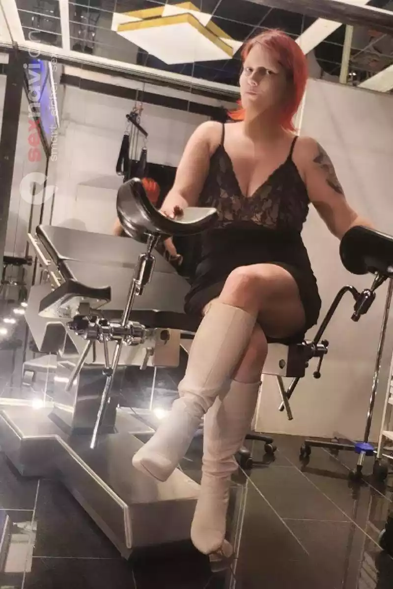 Ella Bizarr The Red Devil St.Gallen, Zürich Umgebung, Schweiz, St. Gallen