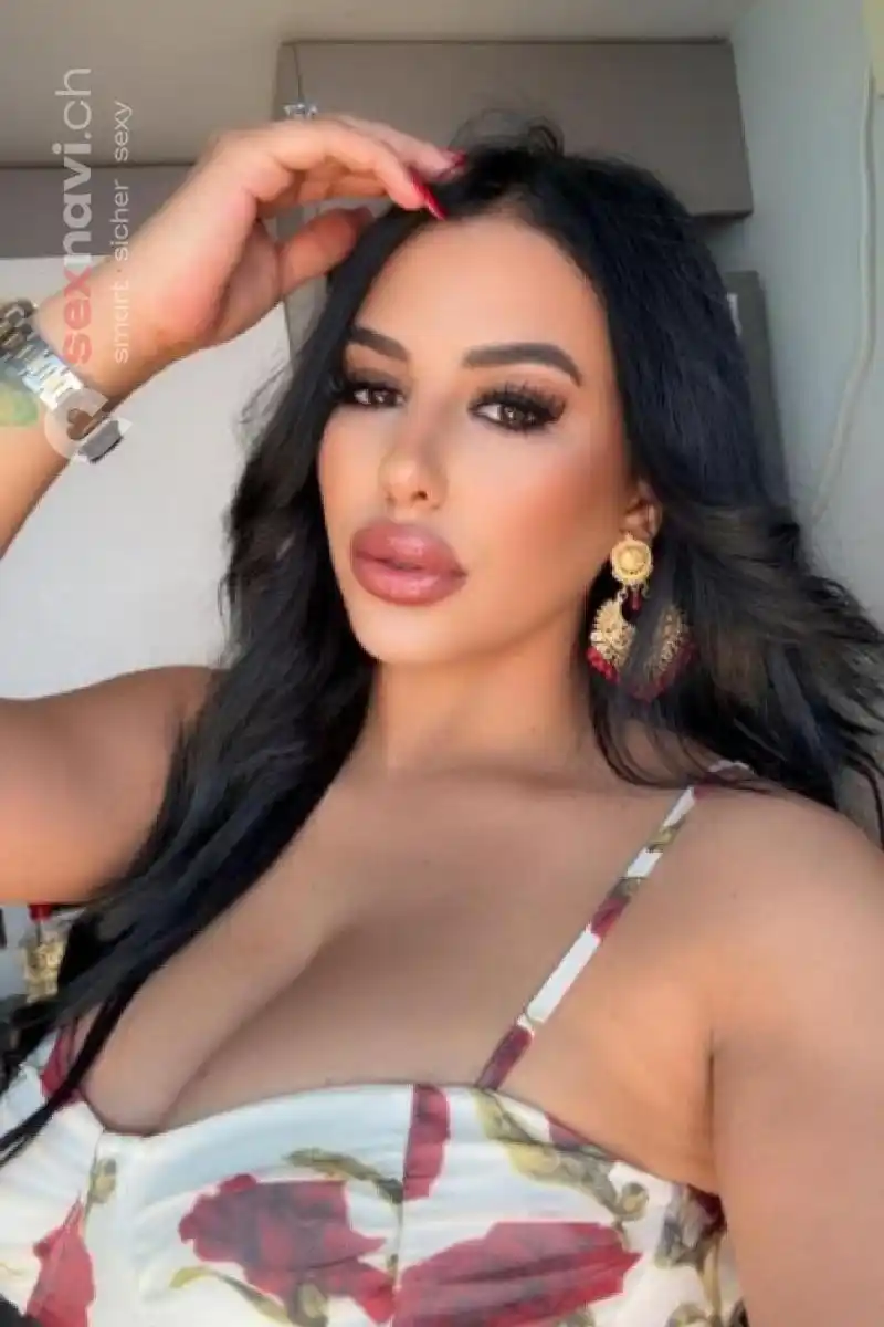 Dina Natur Brust Basel, Basel, Schweiz