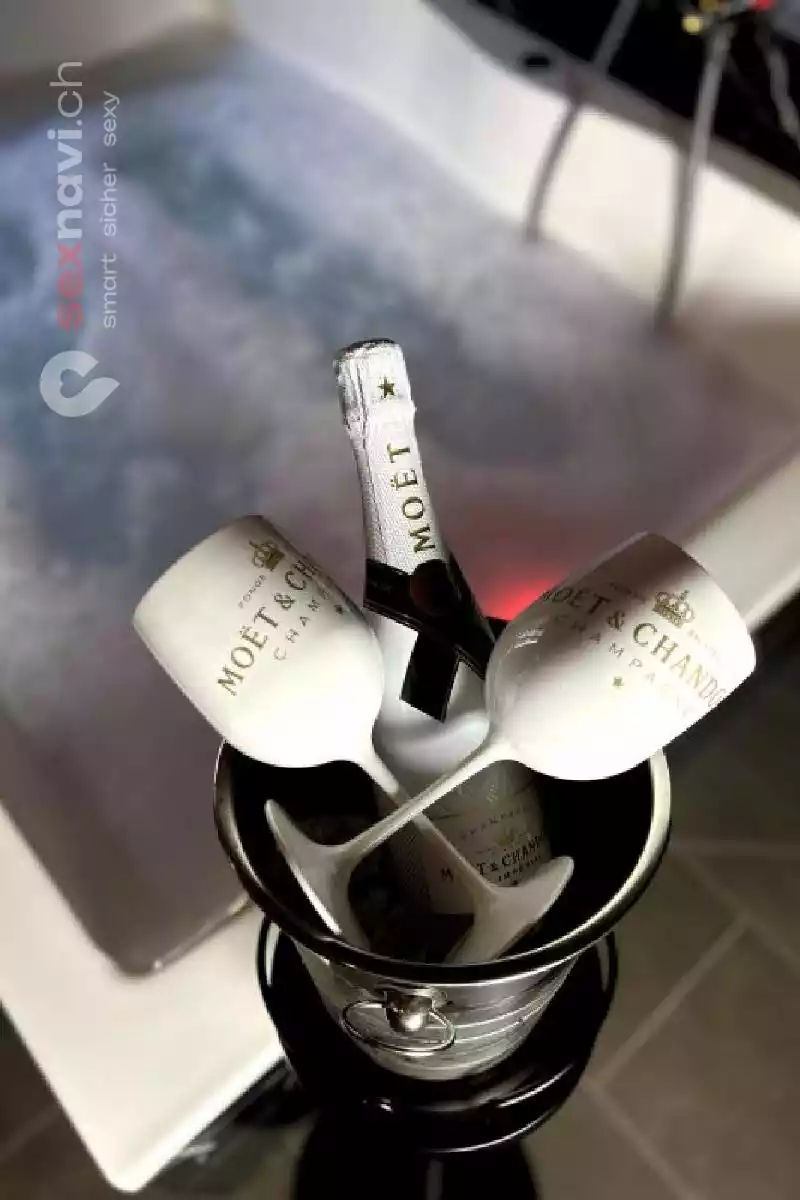 GENTLEMEN'S ROOM 💋 neues TOP GIRL Basel, Basel, Schweiz