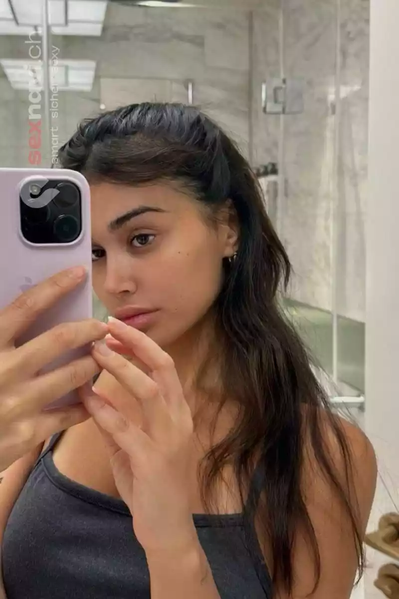 Selina Dauergeil (aus Deutschland Basel, Basel, Aargau, Schweiz, Solothurn