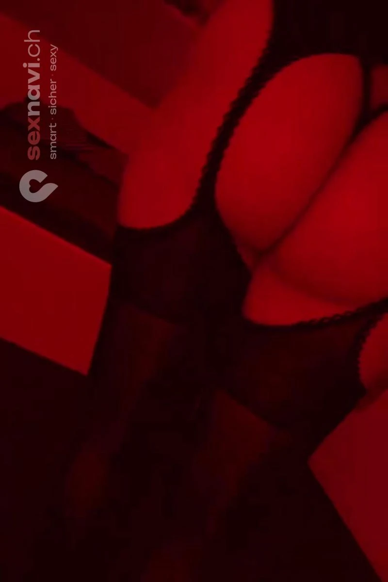 Violett bis 14.6 super sexy xxx girl Masturbieren St.Gallen, Österreich, Thurgau, Schweiz, Müllheim Dorf
