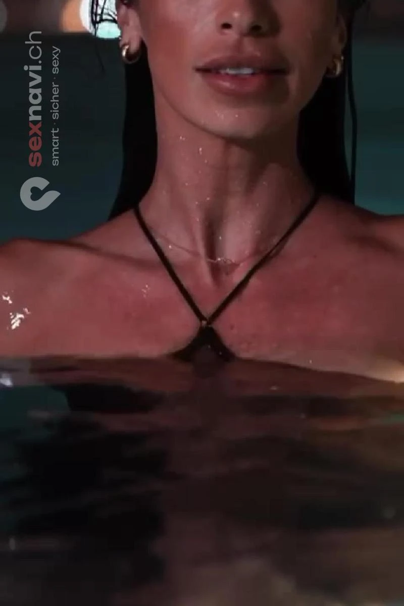 Serena Echte Playmate Küssen Basel, Zürich Stadt, Schweiz, Luzern , Schwyz