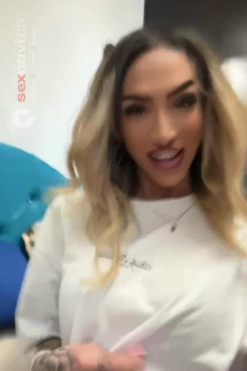 Romina TS luxus TS Party escort Ganzkörpermassage Basel, Schweiz